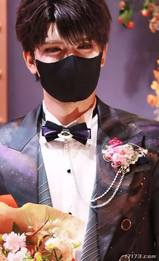 腾讯14款游戏BW抢人，却被韩援Coser抢风头，三天暴涨百万粉