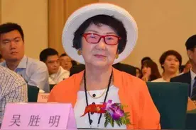 是真是假？71岁出狱老太白手起家，76岁东山再起身价千万图片