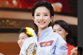 2019央视主持人大赛冠军蔡紫：资源不如张舒越，夺冠后去哪儿了？图片
