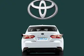 不同价位的丰田车型怎么认？看尾标你就知道图片