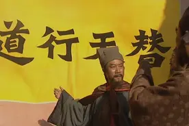 水浒传：事出异常必有妖，三卷天书为什么只有宋江跟吴用看得懂？图片