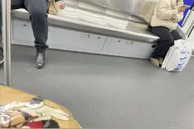 街上人突然少了，平时高朋满座的饭馆没人了！宁波迎来最冷清时刻图片