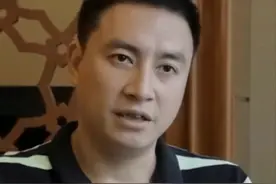 刘强：火烧日本靖国神社，怒砸日本驻韩使馆，韩国人游行保他无罪图片
