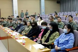部队分“新”房，官兵暖“心”房图片