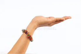 谈恋爱时，女朋友的表妹当灯泡，还说是受了上峰指示图片