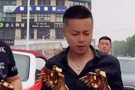 胜仔：自称第一网红，10分钟获1.18亿打赏，王思聪说像卖煲仔饭的图片