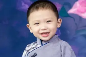 因一时疏忽，3岁儿子丢失，奶奶自责不已，天天盼孩子早点回家图片