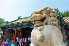 古代大门前的石狮子不能随便放图片