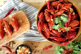 小龙虾太脏不值得吃？分5个步骤处理，干净美味还健康！图片