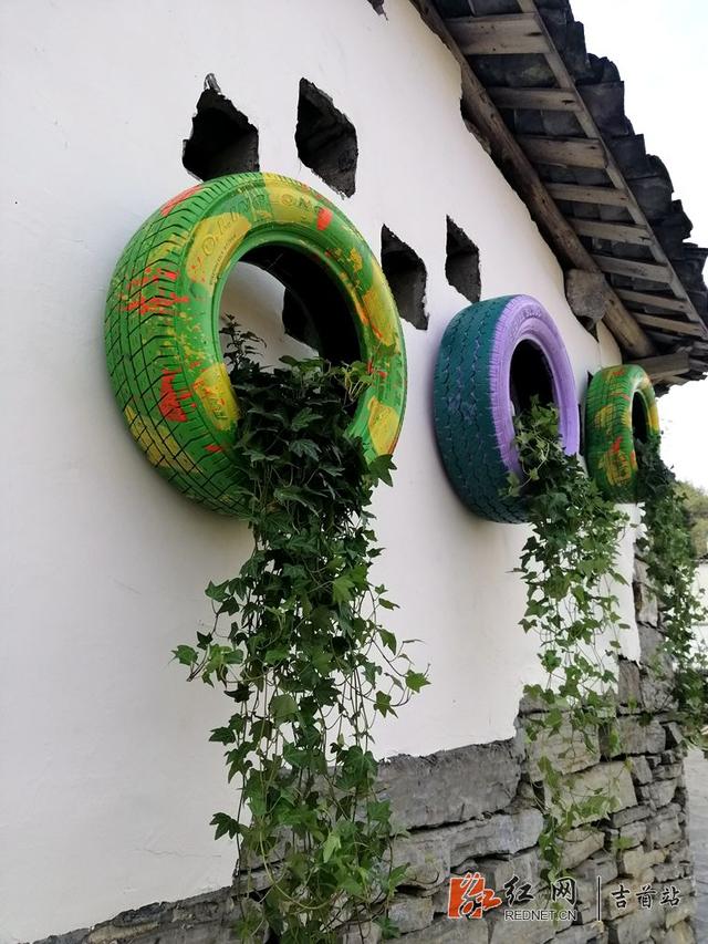 家用鸡笼子制作方法小哥废旧轮胎挂墙建空中鸡别墅不花一分钱拥有5大