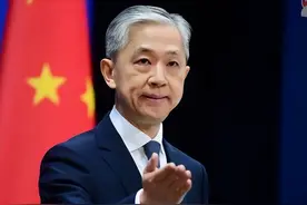 山东舰遭26架外军无人机入侵！中国海军拉响一级战备，派歼15迎战图片