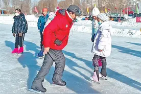 退役后的他们，为少年点燃冰雪梦想图片