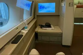 美国直飞/转机回国航班图片