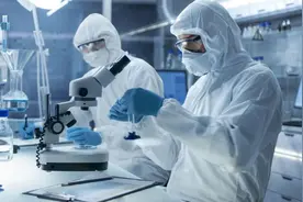 新冠疫情持续了3年，到年底会好转吗？医学专家说出大实话图片