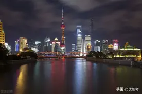 去香港读本科的话，有什么申请方式？需要满足哪些条件？图片