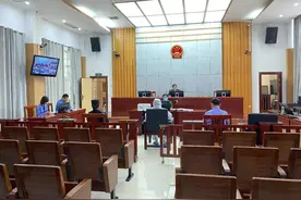 对女友拳打脚踢致其骨折，乐东法院判决来了图片