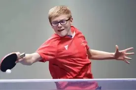 变天了！法乒一哥被直板小将零封，一姐惨败17岁选手，双双丢金图片