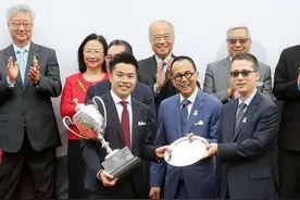 李泽楷给富卫追加14亿，身价或增加1400亿，前女友成为最大受益者图片