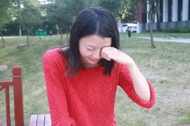 “左眼跳财，右眼跳灾”有科学依据吗？眼皮总跳，或和3件事有关图片