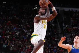 19+8生涯新高！伊森的表现让勇士球员都羡慕，火箭确实捡到宝了图片