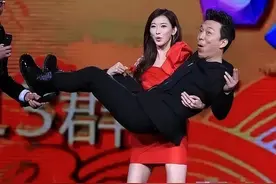 迪丽热巴的公主抱，杨颖的大力气，打脸了娱乐圈多少“体虚”男星图片