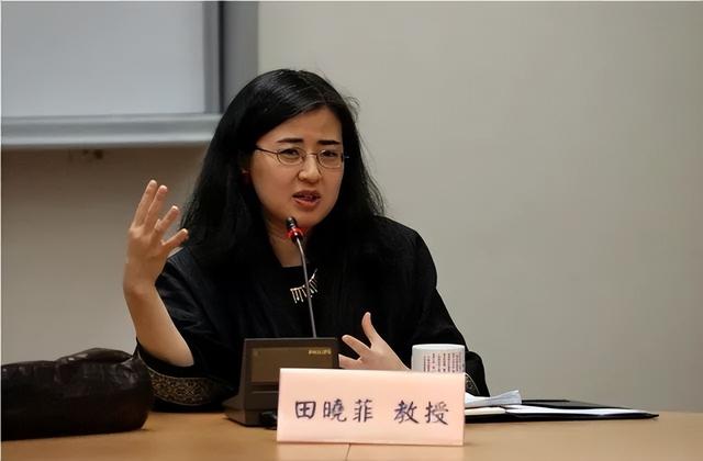 她13岁上北大，28岁嫁53岁美国老头，35岁成哈佛教授，如今咋样了
