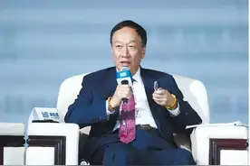 富士康最牛打工妹：初中学历，挣1800亿身家，被评为下一个董明珠图片