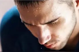 俗话说“吃饭大汗，一生白干”是什么意思？爱出汗的人好还是不好图片