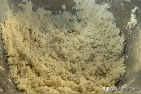 农副产品可喂小龙虾，只要选择的时机和方法恰当，养殖效益也很高图片