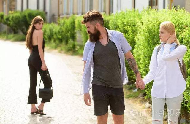 我是如何发现娇妻出轨的，只用这三招，就让她原形毕露