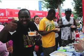 著名的六种食品秘方，可口可乐日消耗20亿瓶，为什么无人能破解？图片