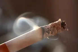 戒烟之后没有烟瘾，还能偶尔再吸一支烟吗？来听听医生怎么说图片