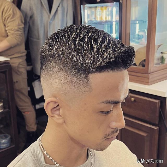 qq霸气个性签名男生超拽帅气,适合男生的高冷霸气签名短句 - 冷求网