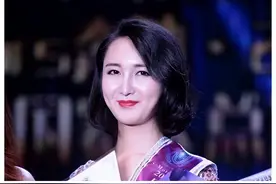浙江小伙背着母亲上学，成全国道德模范，为何却变性参加选美大赛图片