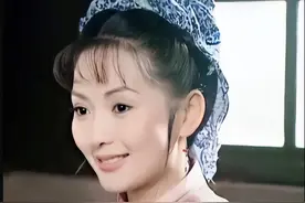 刘丹：刚走红就离世，父亲与哥哥也相继离开，只剩母亲独自流泪图片