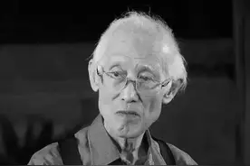 台湾高雄西子湾，余光中相伴终身的“老伴儿”图片