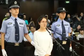 郭美美：从网红鼻祖到两次沦为阶下囚，看她的家庭就不觉得奇怪了图片