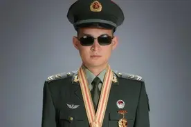 八一勋章获得者——杜富国、钱七虎、聂海胜人物事迹图片