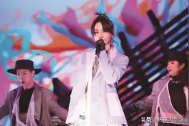 周笔畅出道17年：一场“被打造”和“反抗被打造”的战争图片