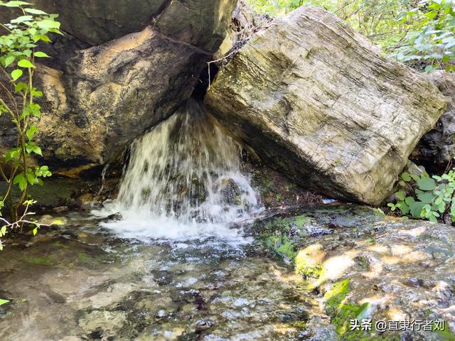 保定有一半是山区，但这座山的风景在我爬过的保定大山能排第二
