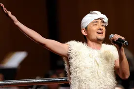 来看看2005年至今历届《星光大道》走出的“星”和历年冠亚季排名图片