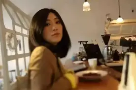 一夜听哭2亿人，从《孤勇者》到《人世间》，她是王菲陈奕迅背后的追光女孩图片