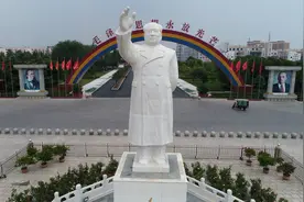 我国唯一共产村年产值20亿，衣食住行不花一分钱，最后的人民公社图片