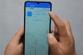 信息量很大，外媒拆解华为手机，发现自研芯片一直都在图片