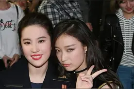 单看不算绝美，一合影往往最惹眼，这些女星体质真神奇图片