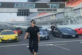 豪车测评人韩景枫，为追回女友卖库里南，聊天记录曝光真面目？图片