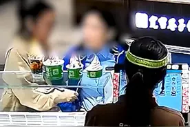 女子与店员起争执露制服吓唬，“我就是专门管你们的”，店员：她各种找茬，问她单位又不说，不能这样欺负人图片