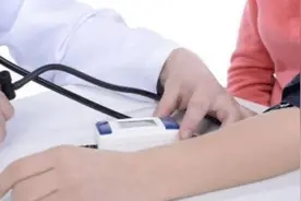 妻子的母亲，年届49，自结婚以来一直与我们同住。某...图片
