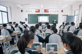 人教社pad定价4380元，配置却低得可怜，家长：还有更过分的图片