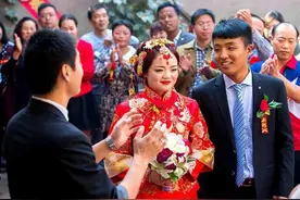 婚事筹备进行时，女友的电话让一切终止：婚姻不可承受额外之重图片
